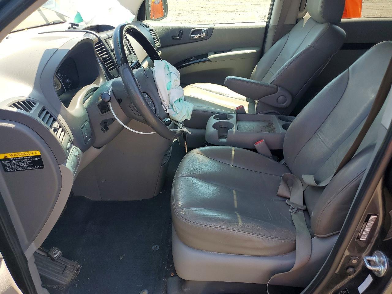 2012 Kia Sedona Ex - Image 7