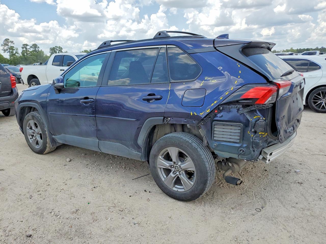 2025 Toyota Rav4 Xle - Фото 2