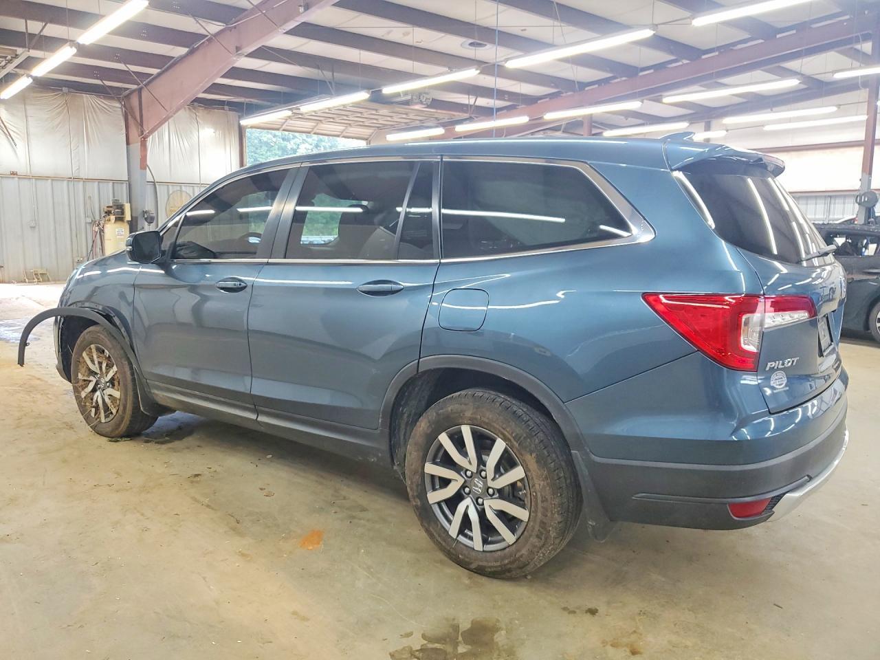 2021 Honda Pilot Ex - Image 2