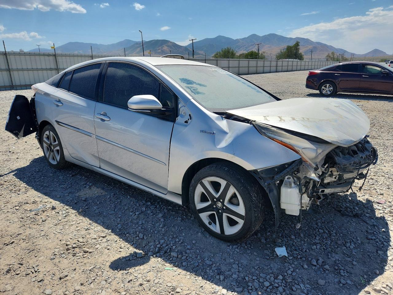 2016 Toyota Prius Four Touring - Фото 4