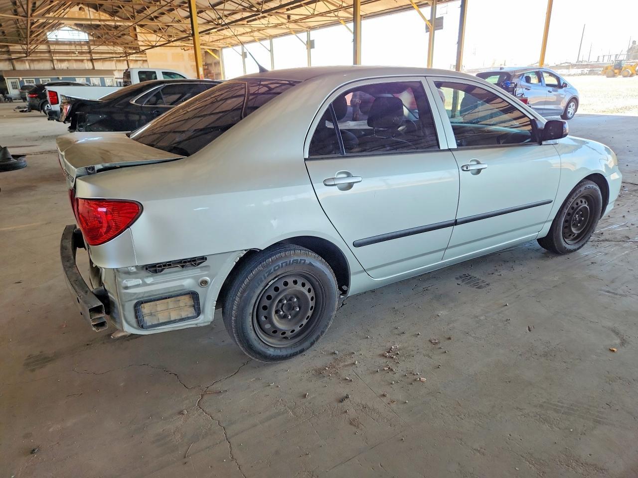 2004 Toyota Corolla Ce - Фото 3