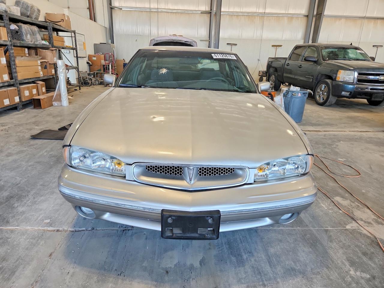 1998 Pontiac Bonneville Se - Image 5