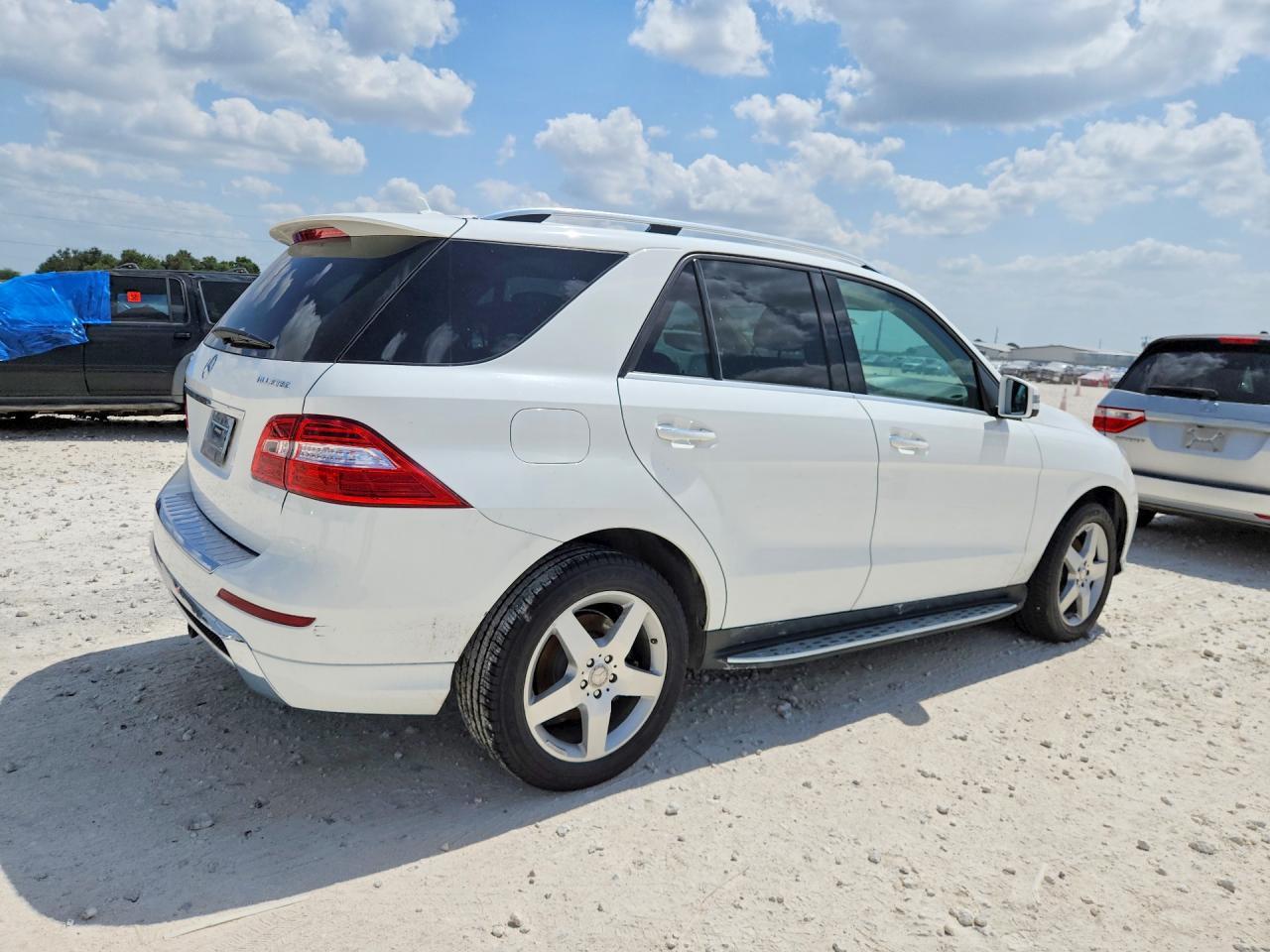 2015 Mercedes-Benz Ml 250 Bluetec - Фото 3