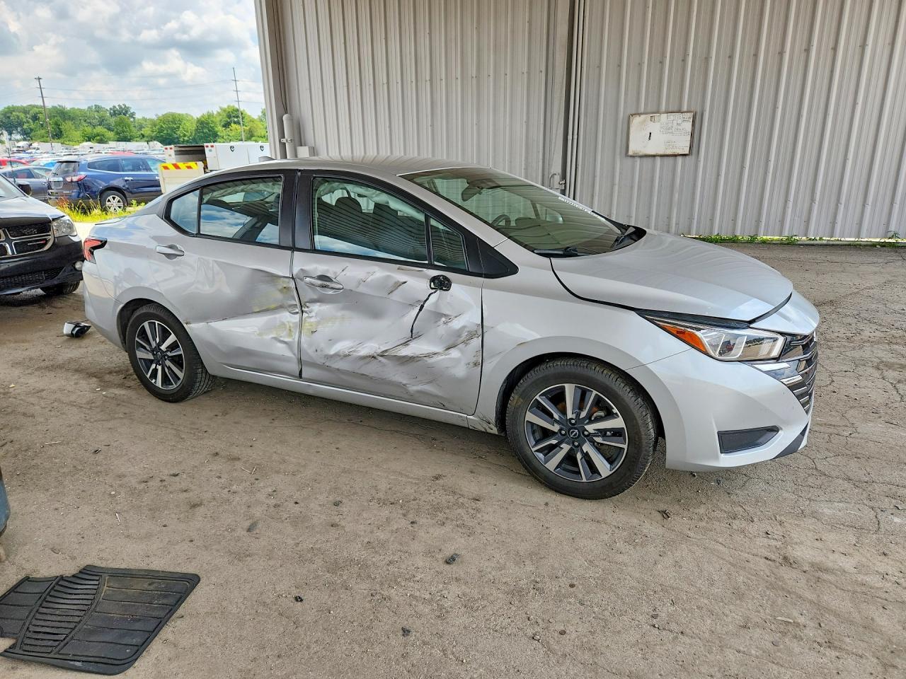 2023 Nissan Versa Sv - Image 4