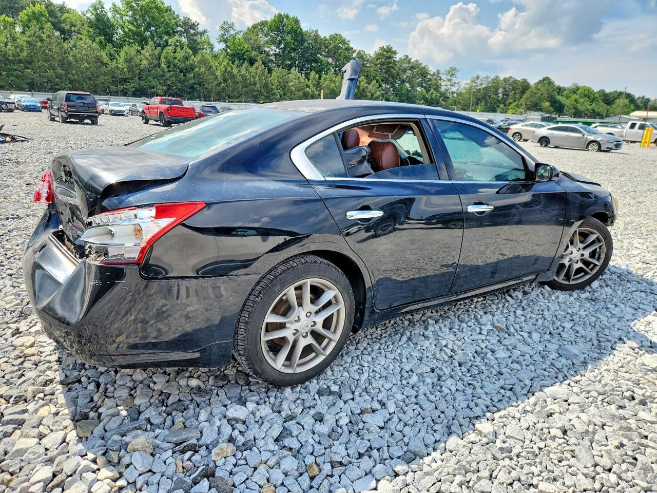 2011 Nissan Maxima 3.5 S - Фото 3