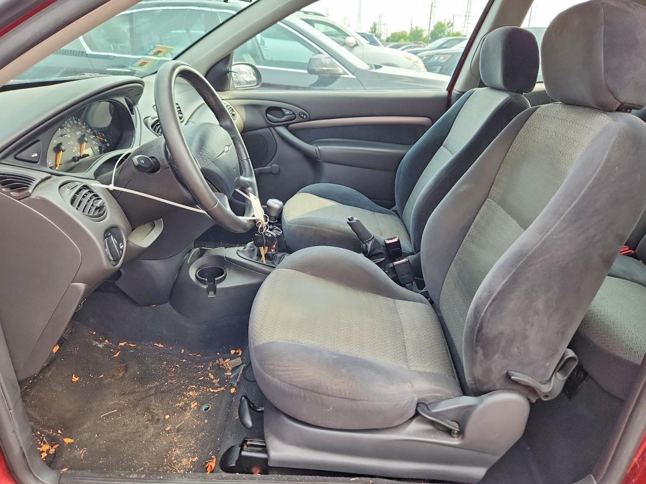 2000 Ford Focus Zx3 - Фото 7