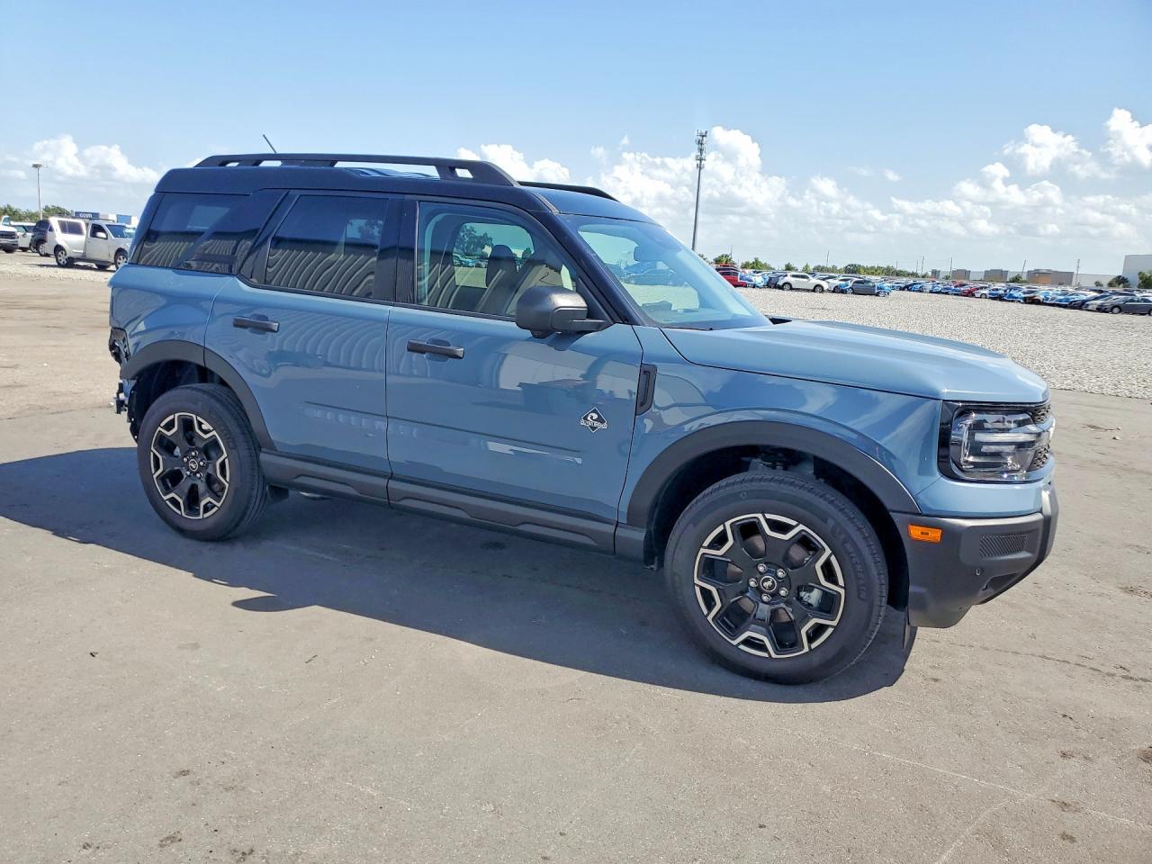 2026 Ford Bronco Sport Outer Banks - Фото 4