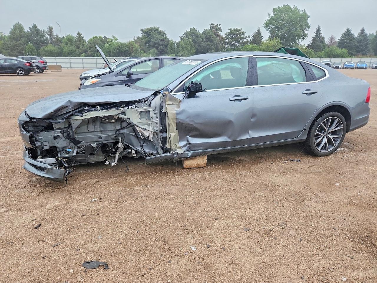 2018 Volvo S90 T5 Momentum