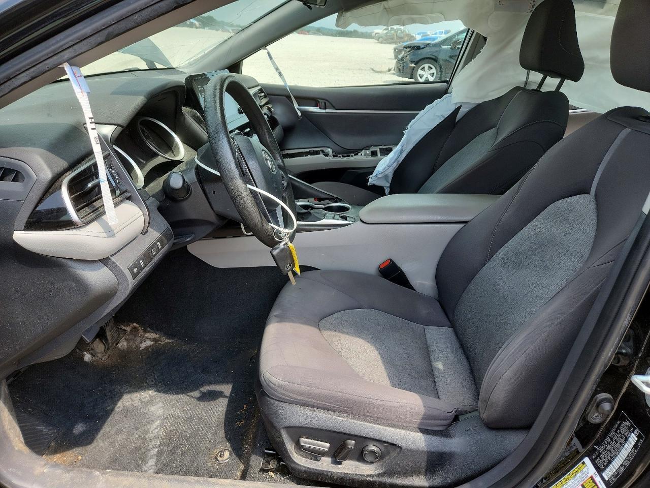 2023 Toyota Camry Le - Image 7