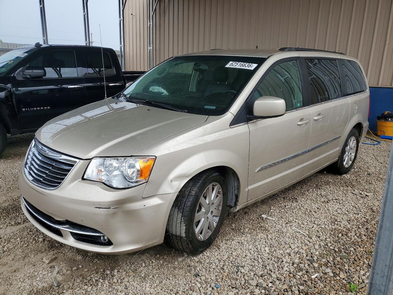 2014 Chrysler Town & Country Touring
