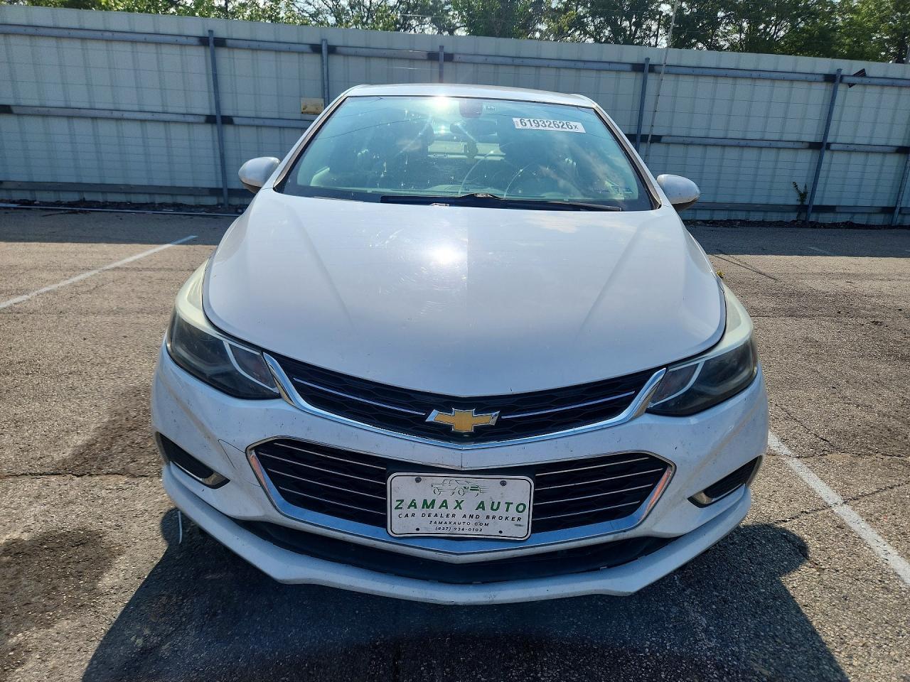 2017 Chevrolet Cruze Premier - Image 5