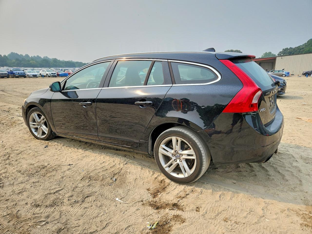 2015 Volvo V60 Premier - Фото 2