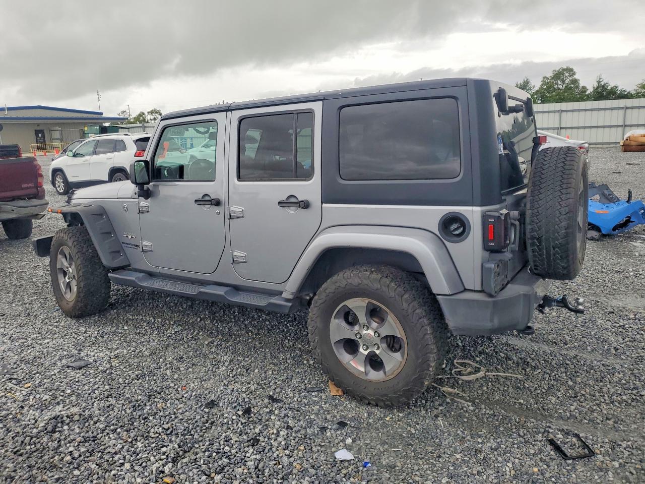 2018 Jeep Wrangler Unlimited Sahara - Фото 2