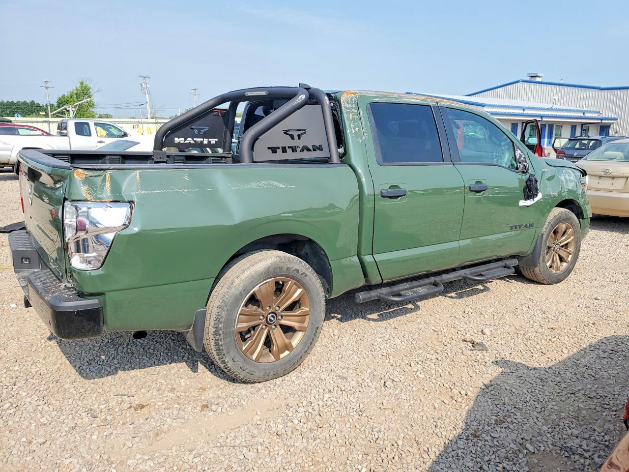 2024 Nissan Titan Sv - Фото 3