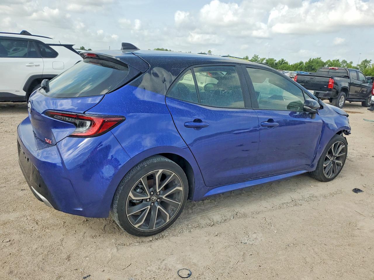 2026 Toyota Corolla Xse - Image 3