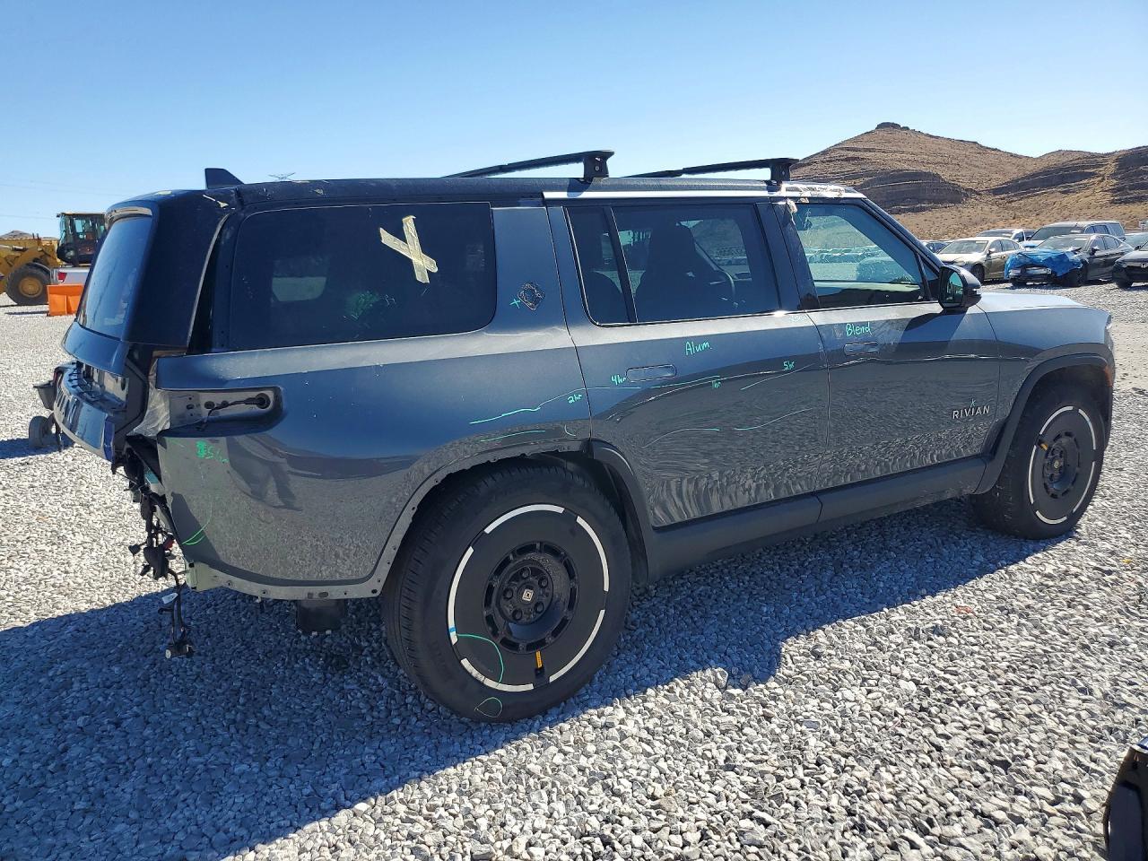 2025 Rivian R1S Adventure - Image 3