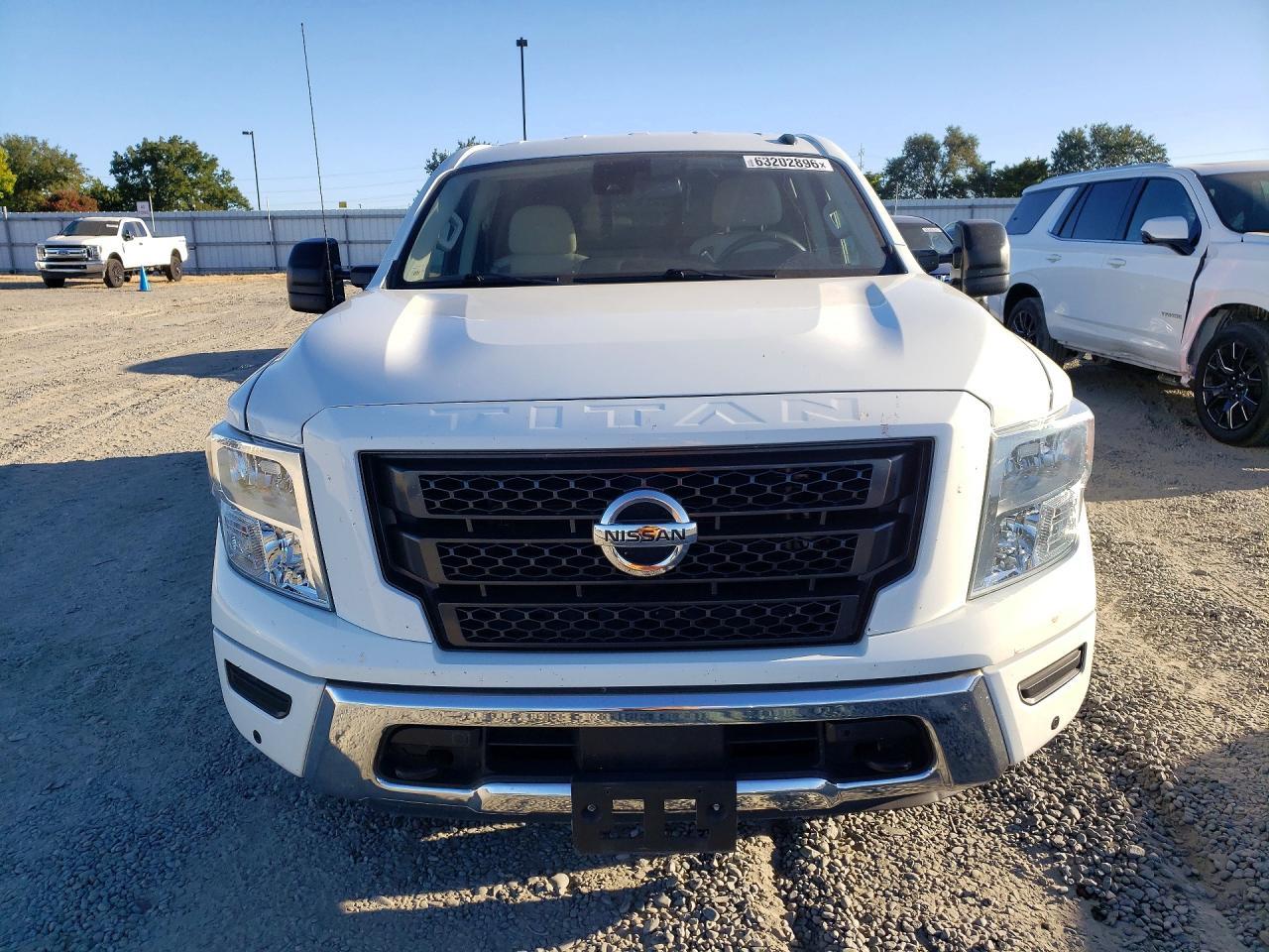 2021 Nissan Titan Sv - Image 5