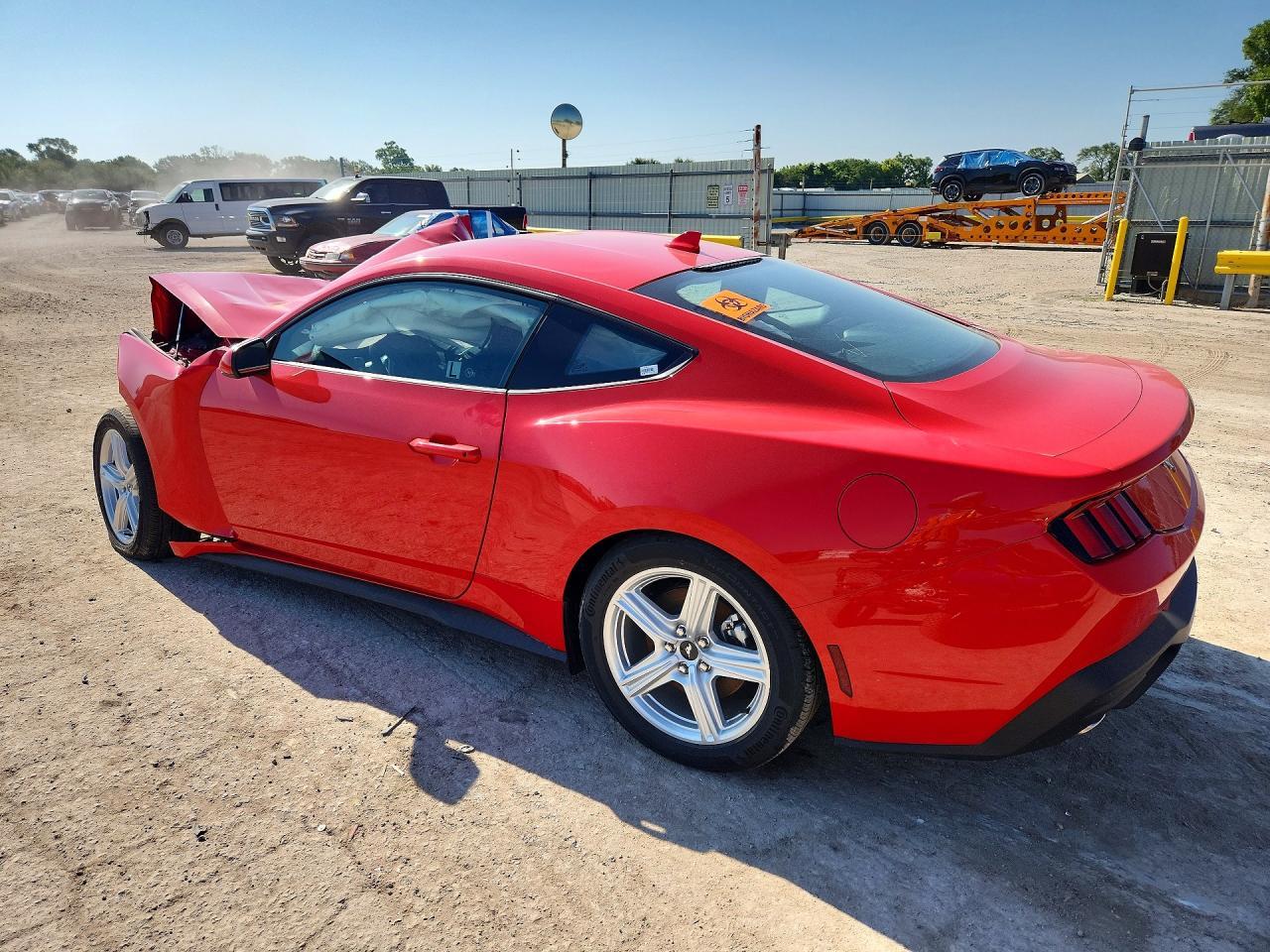 2026 Ford Mustang - Фото 2