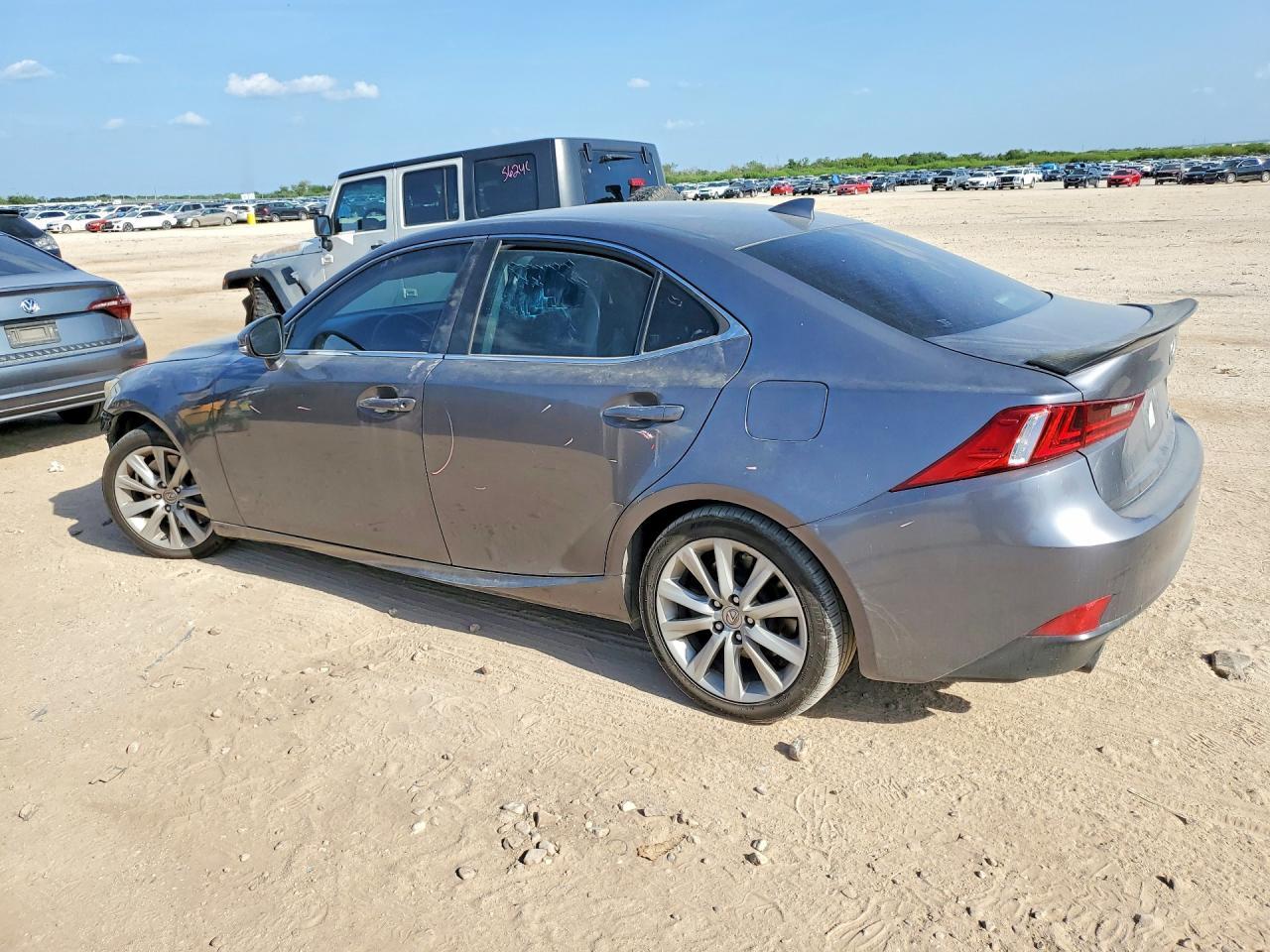 2016 Lexus Is 200T - Фото 2