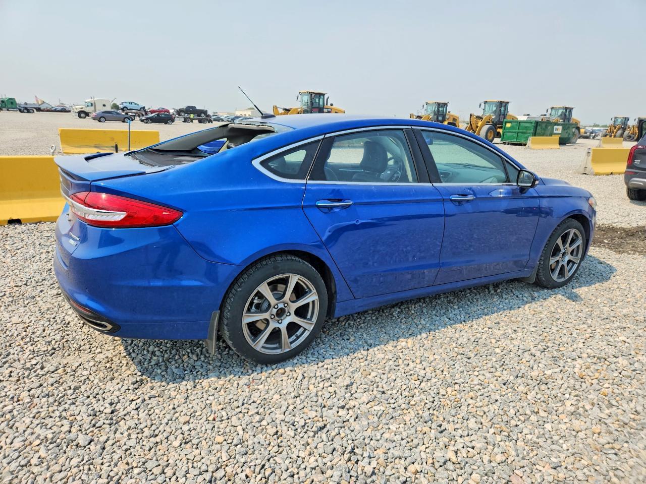2017 Ford Fusion Titanium - Image 3