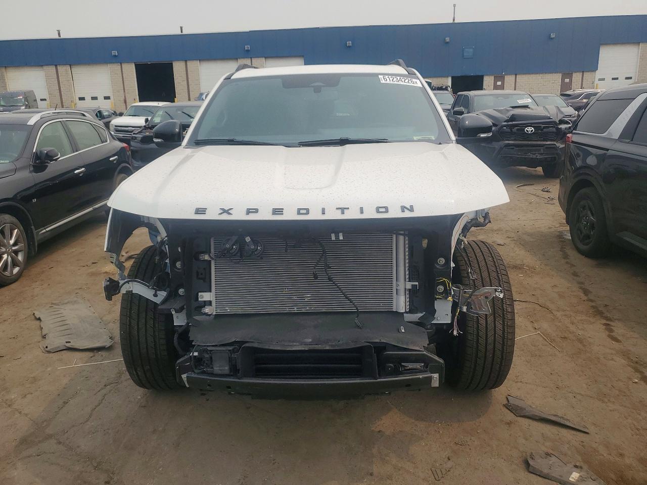 2025 Ford Expedition Platinum - Фото 5