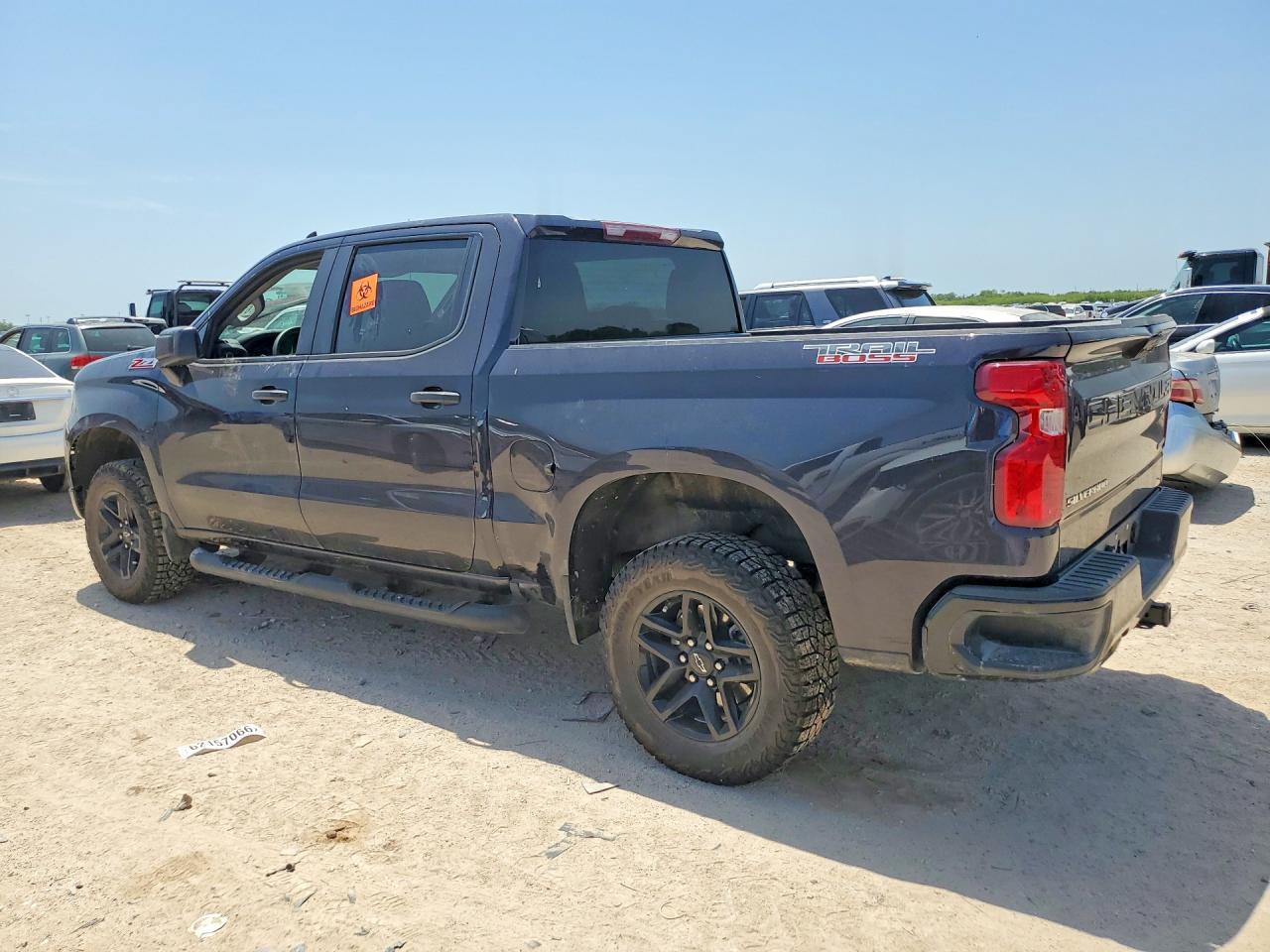 2024 Chevrolet Silverado K1500 Trail Boss Custom - Фото 2
