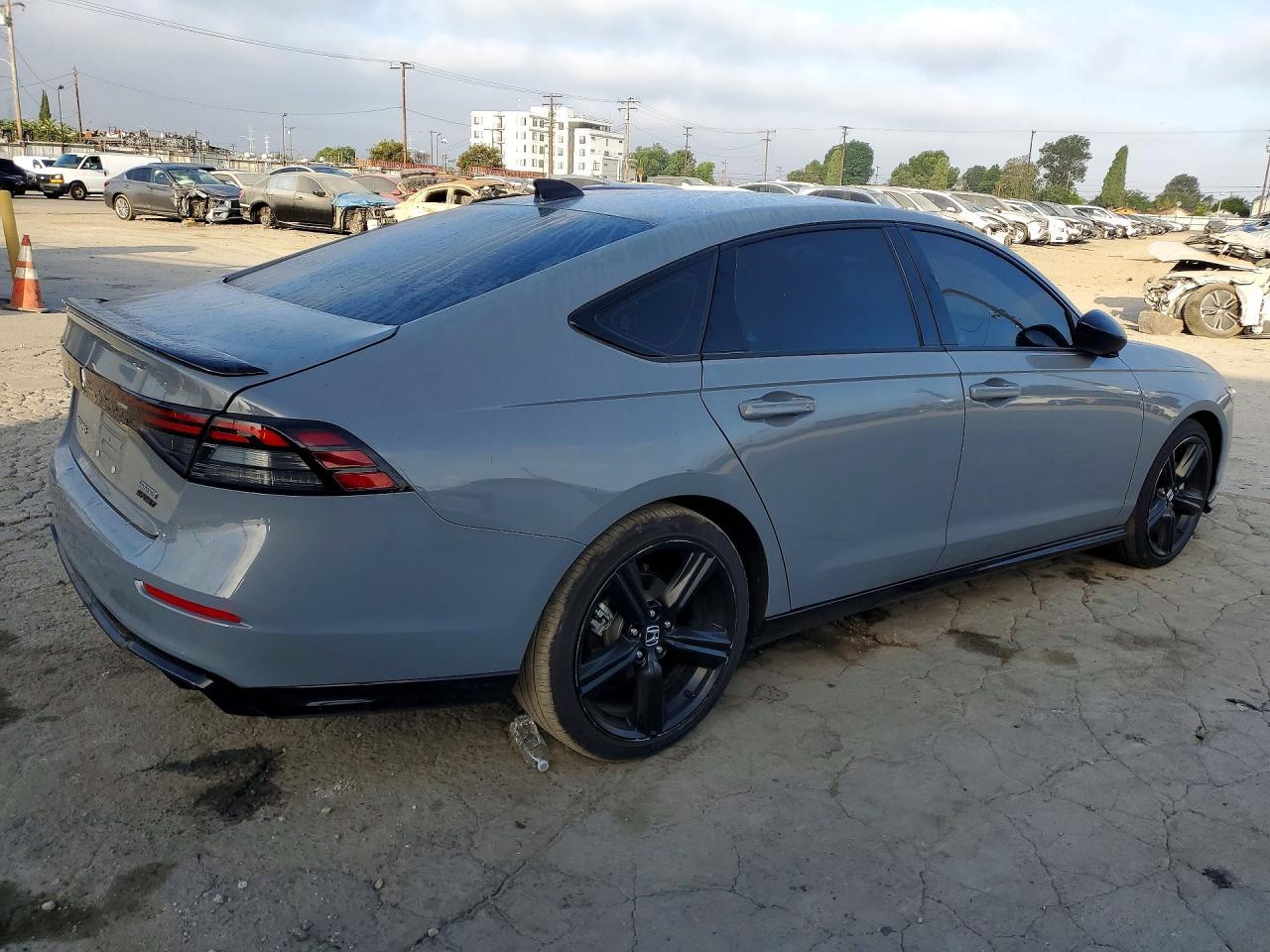 2025 Honda Accord Hybrid Sport-L - Image 3