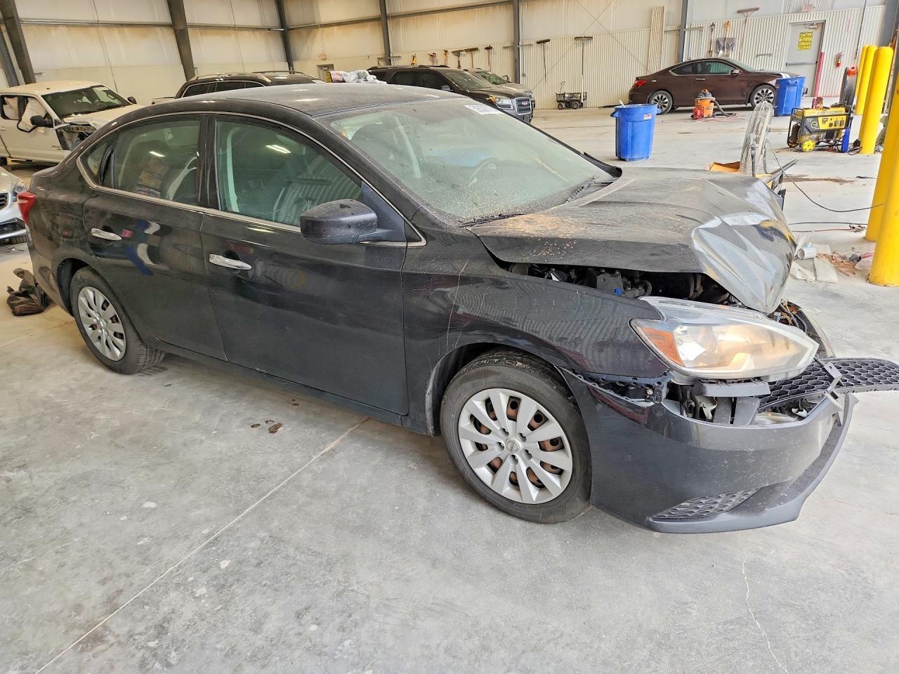 2017 Nissan Sentra S - Фото 4