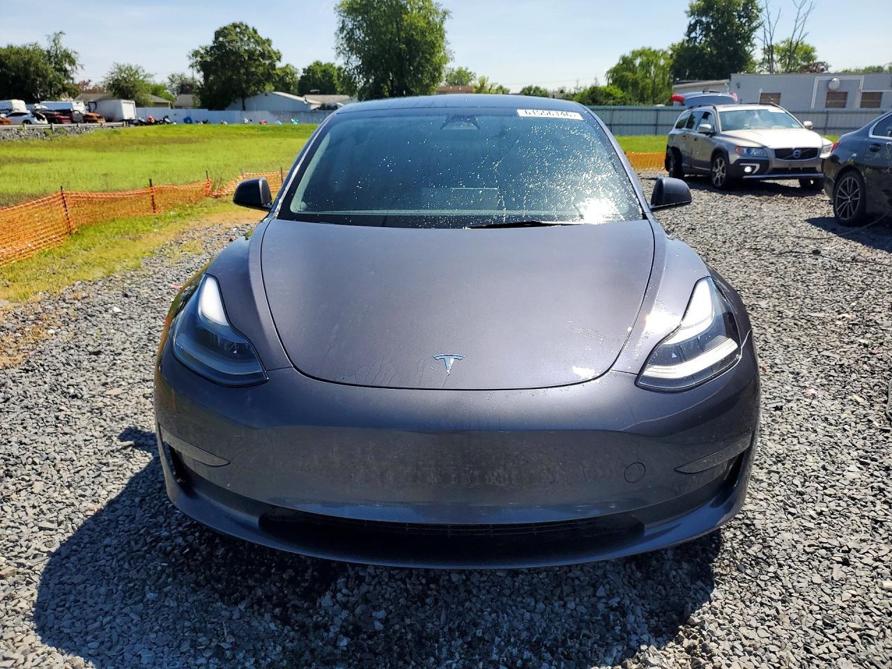 2023 Tesla Model 3 - Фото 5