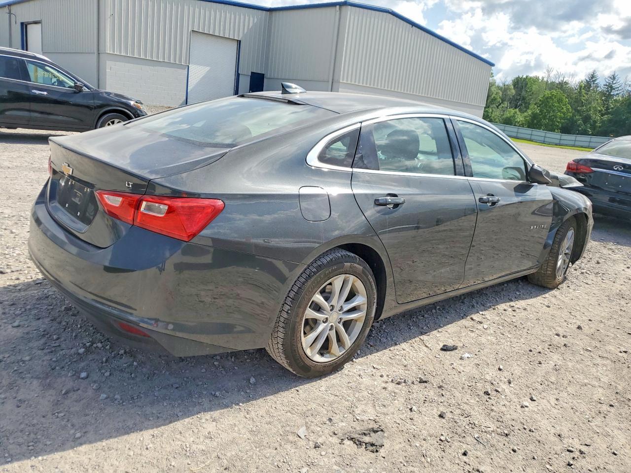 2017 Chevrolet Malibu Lt - Фото 3