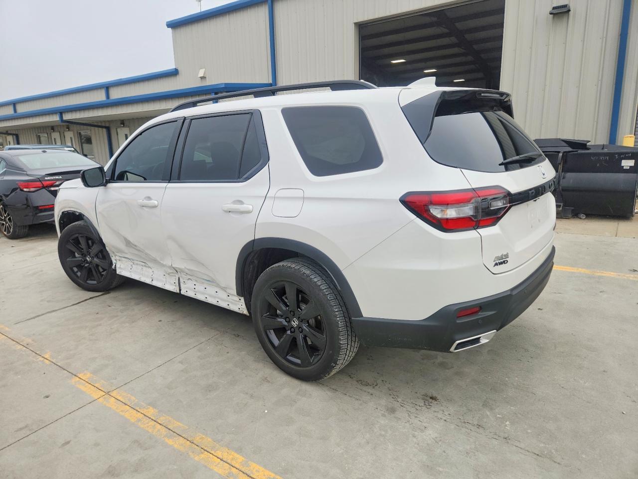 2025 Honda Pilot Black - Image 2