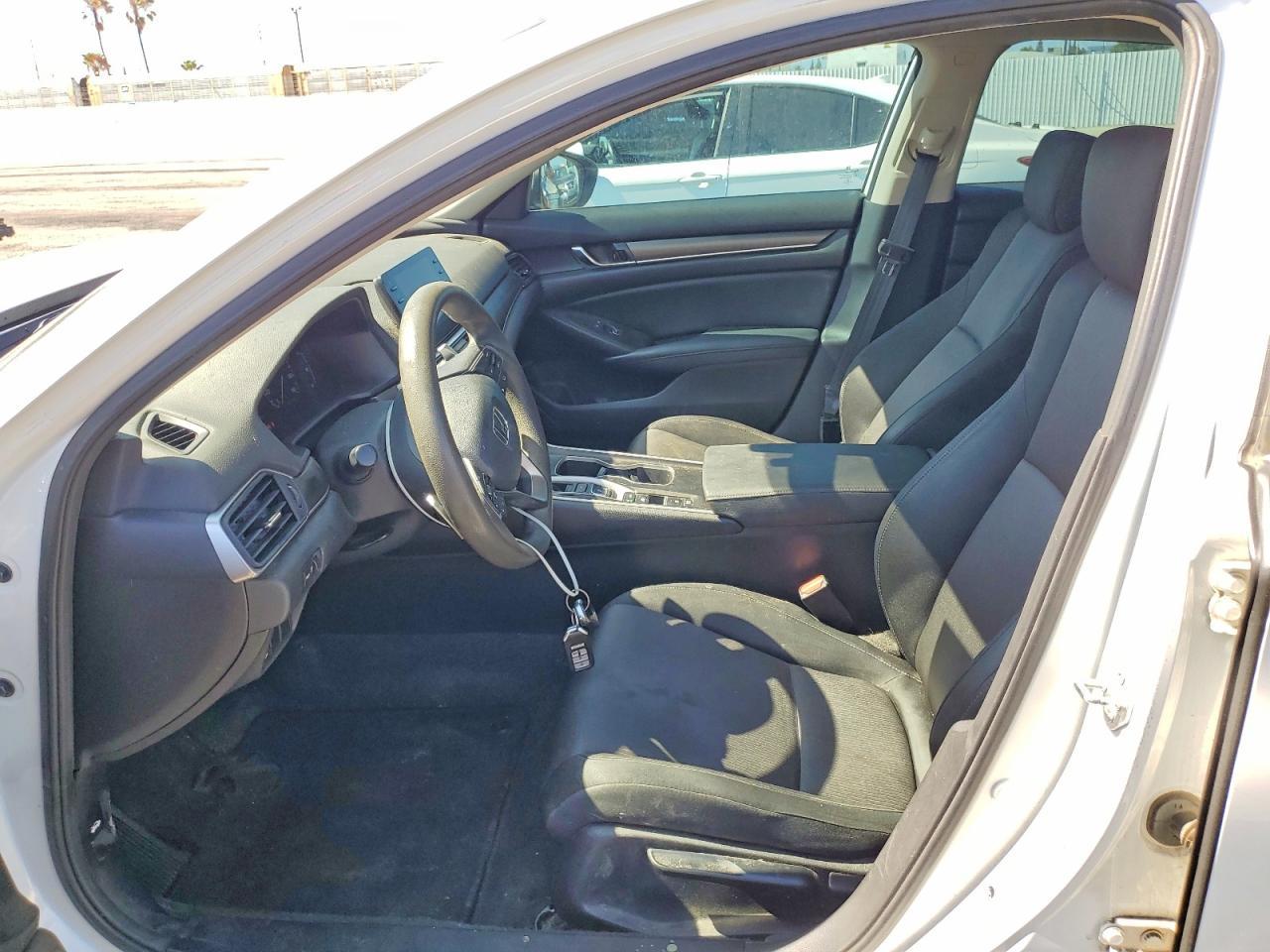 2021 Honda Accord Hybrid - Image 7