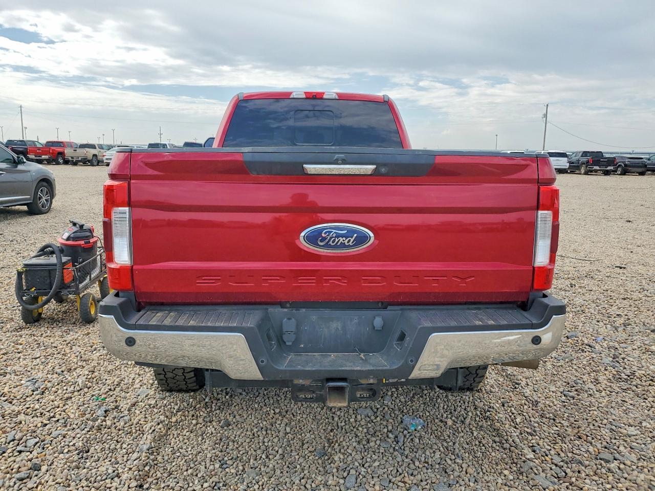 2017 Ford F350 Super Duty - Фото 6
