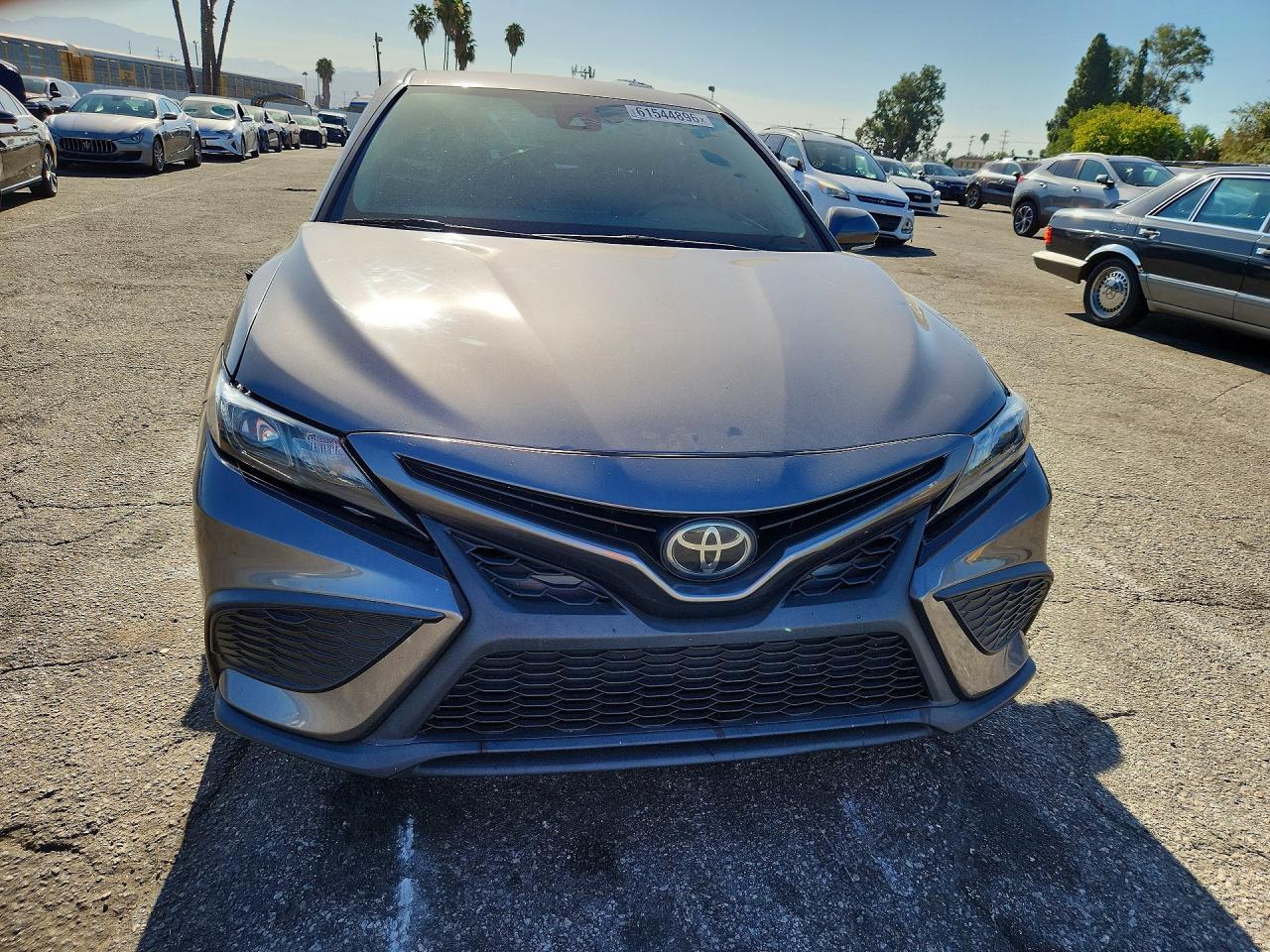 2023 Toyota Camry Se - Фото 5