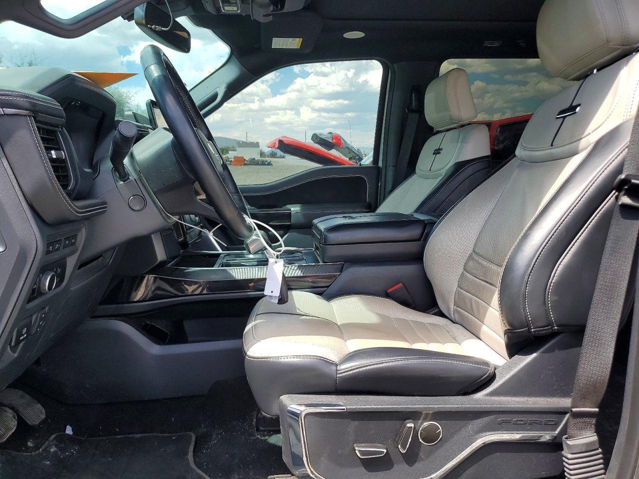 2023 Ford F150 Lightning Pro - Image 7