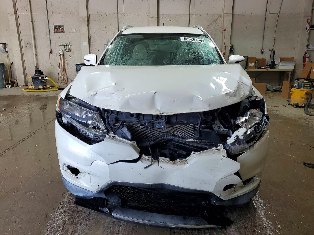 2016 Nissan Rogue Sv - Image 5