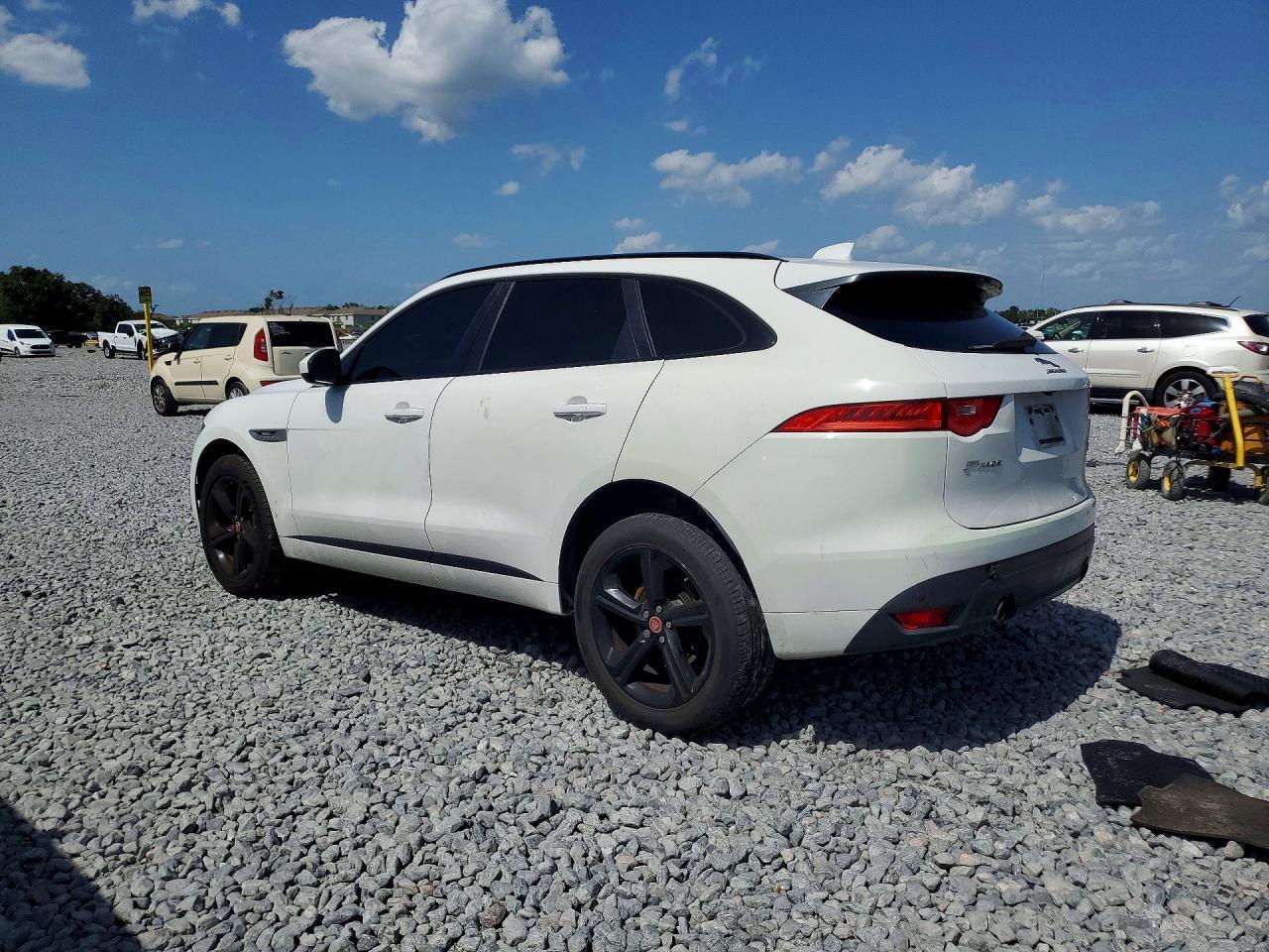2018 Jaguar F-Pace R - Sport - Фото 2