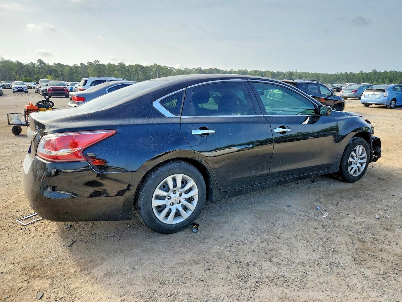 2013 Nissan Altima 2.5 - Image 3