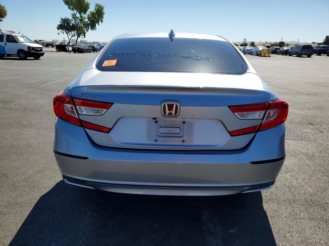 2018 Honda Accord Lx - Image 6