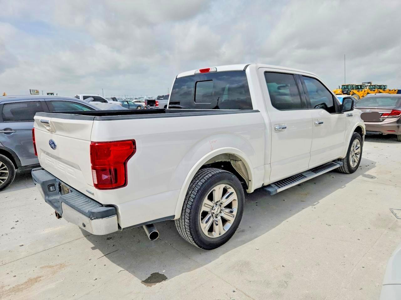 2018 Ford F150 Supercrew - Фото 3