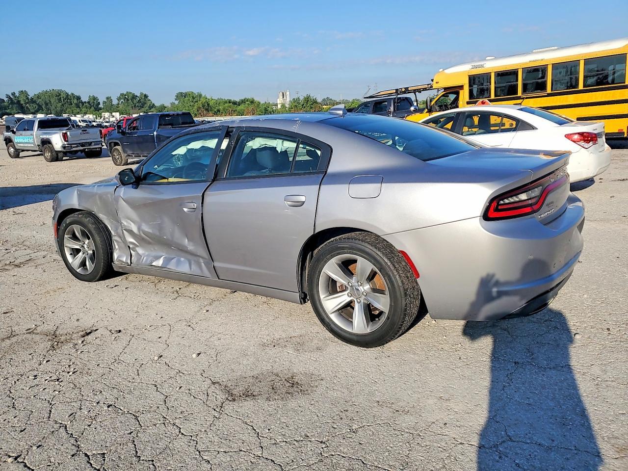 2018 Dodge Charger Sxt Plus - Image 2