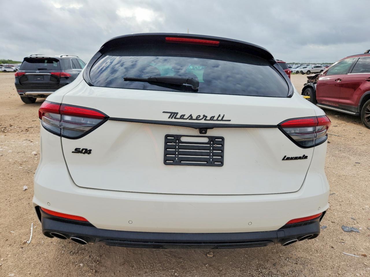 2021 Maserati Levante S - Фото 6