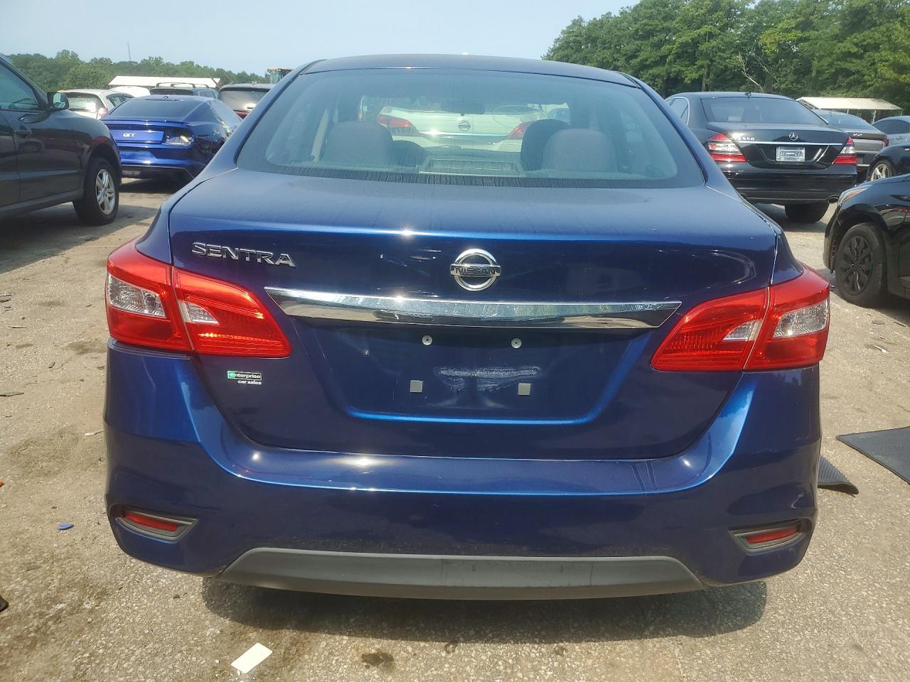2016 Nissan Sentra S - Image 6
