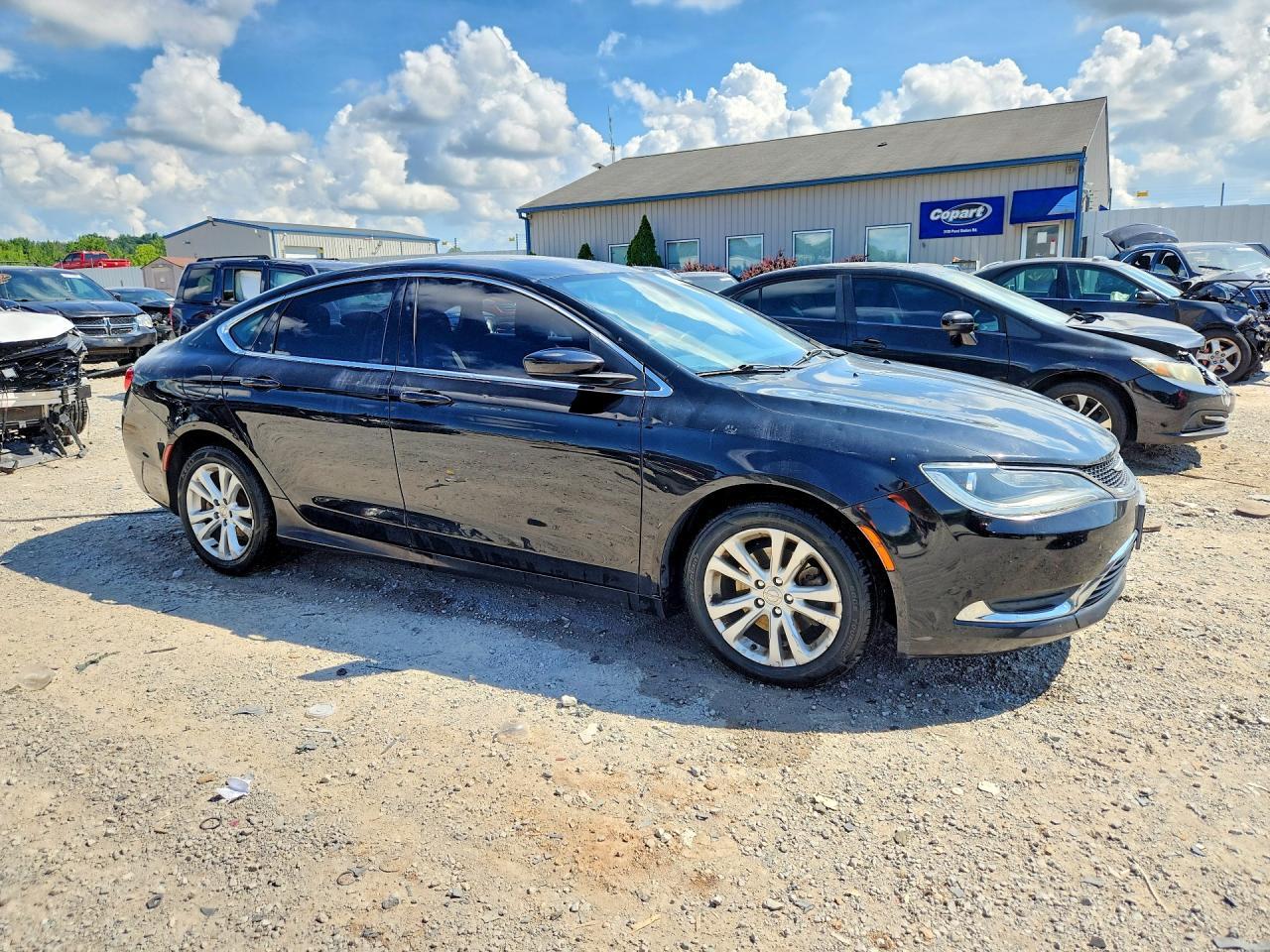 2015 Chrysler 200 Limited - Фото 4