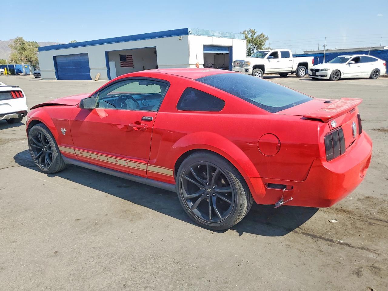 2009 Ford Mustang - Image 2