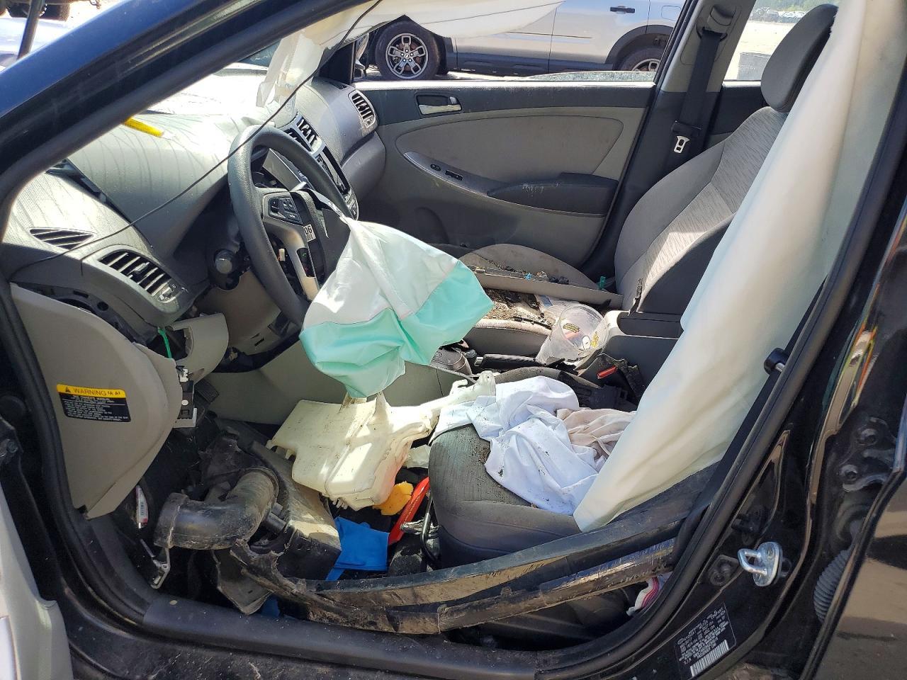 2017 Hyundai Accent Se - Фото 7