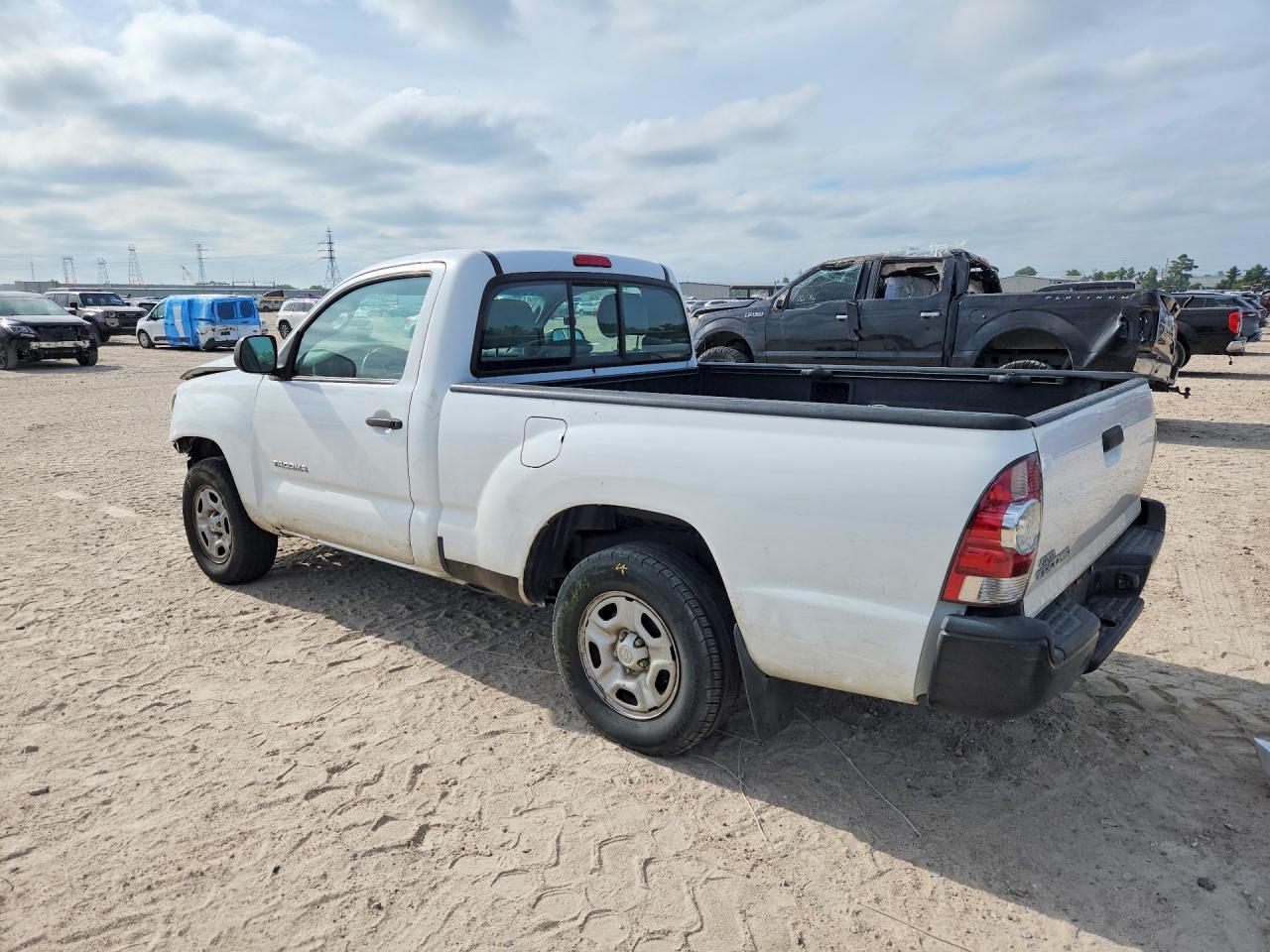 2010 Toyota Tacoma Base - Фото 2