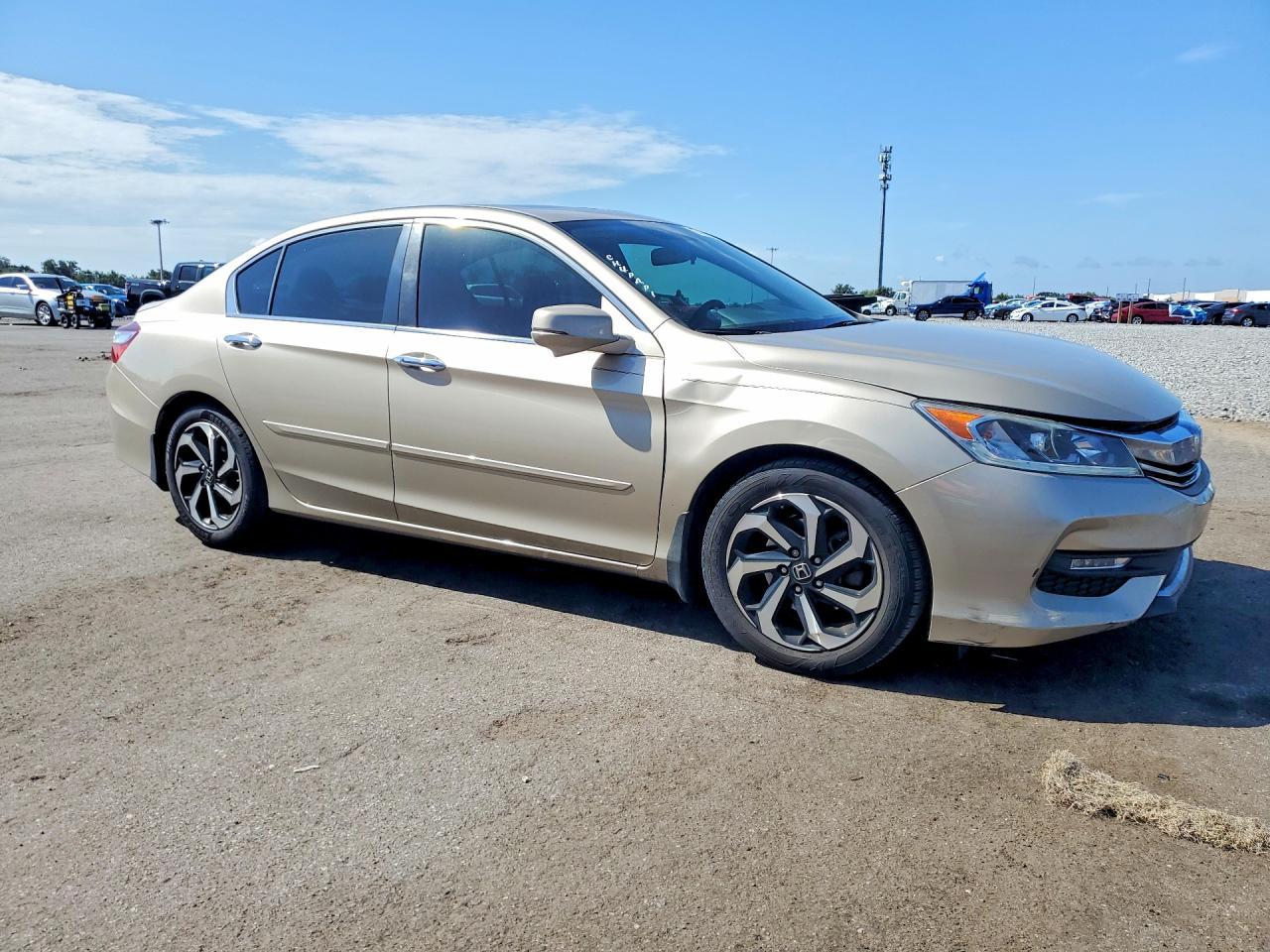 2016 Honda Accord Ex - Image 4