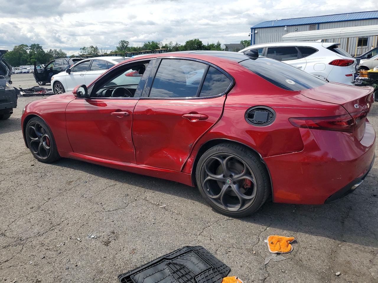 2018 Alfa Romeo Giulia Ti Q4 - Фото 2