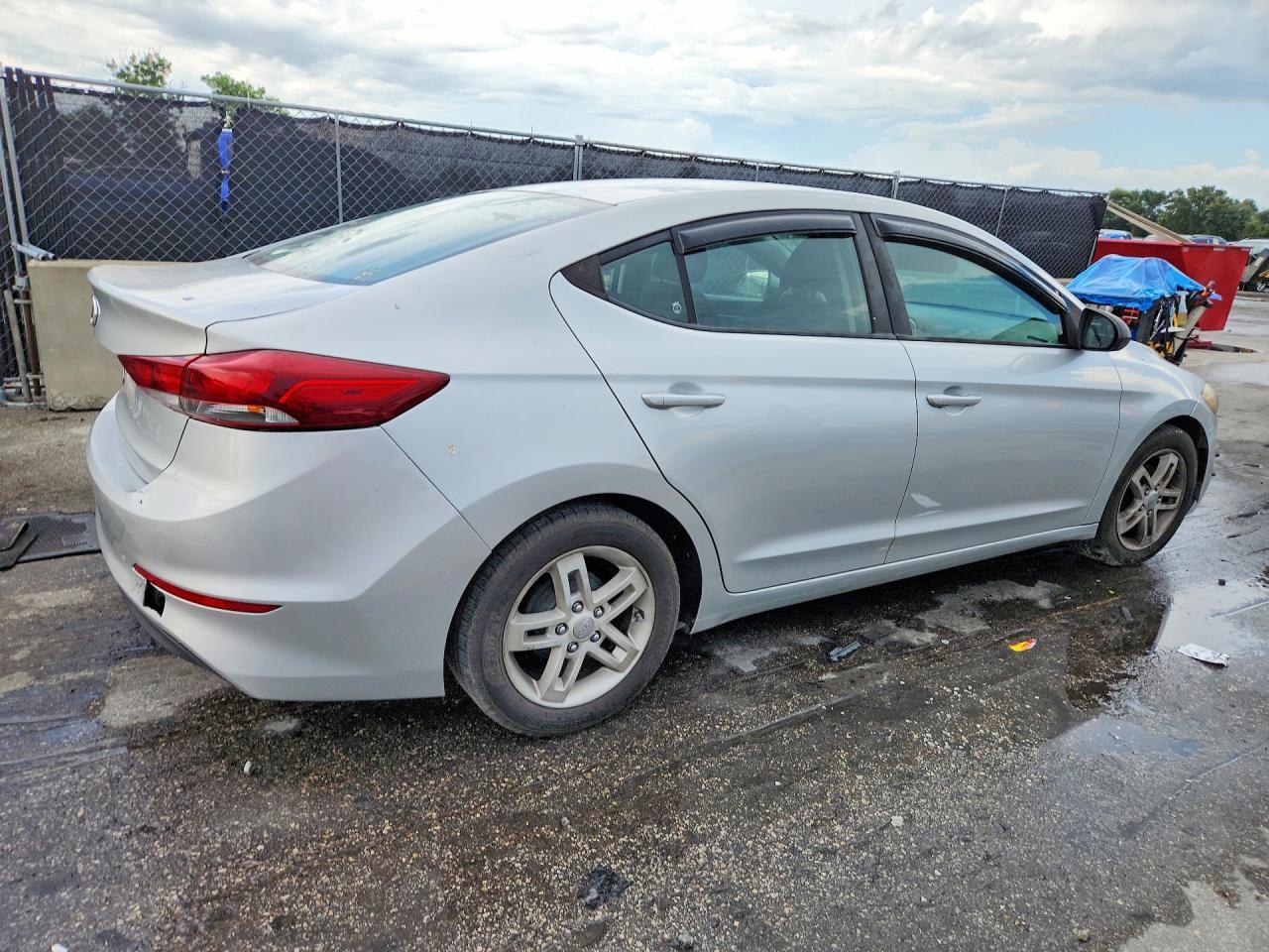 2018 Hyundai Elantra Se - Фото 3